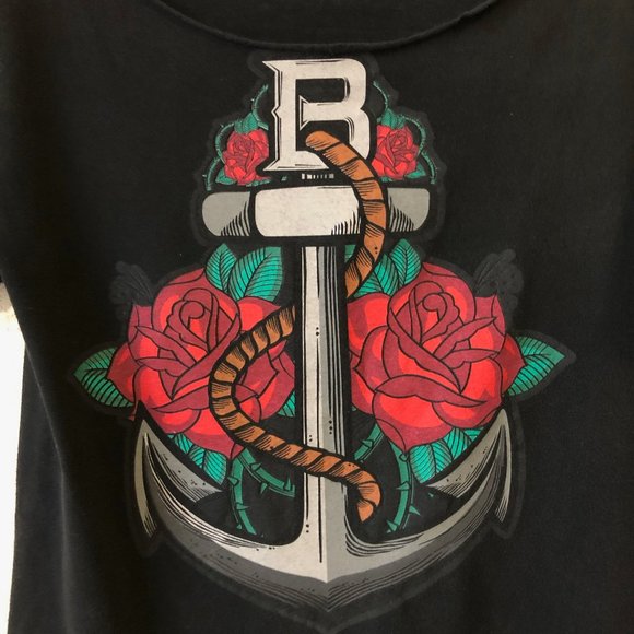 WWE Wade Barrett anchor rose tee cut neckline M - Picture 3 of 4
